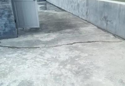 耒阳楼顶漏水维修公司分享下如何解决卫生间隐蔽部位漏水的问题?